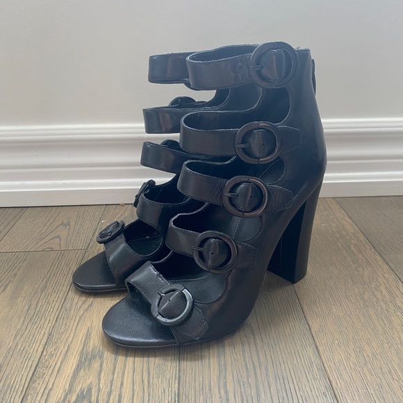 Kendall + Kylie Stappy Heels - Picture 1 of 3